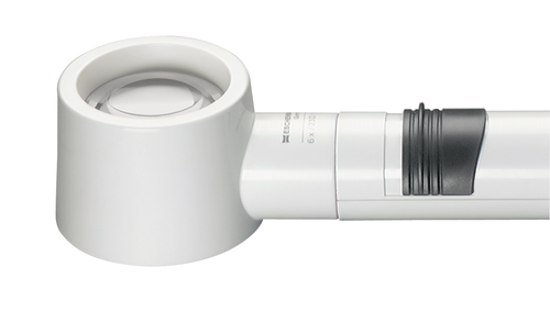Illuminated magnifier